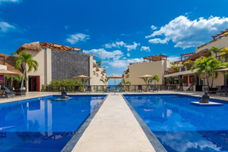 STUNNING STUDIO APARTMENT AT THE BEST LOCATION IN PLAYA DEL CARMEN